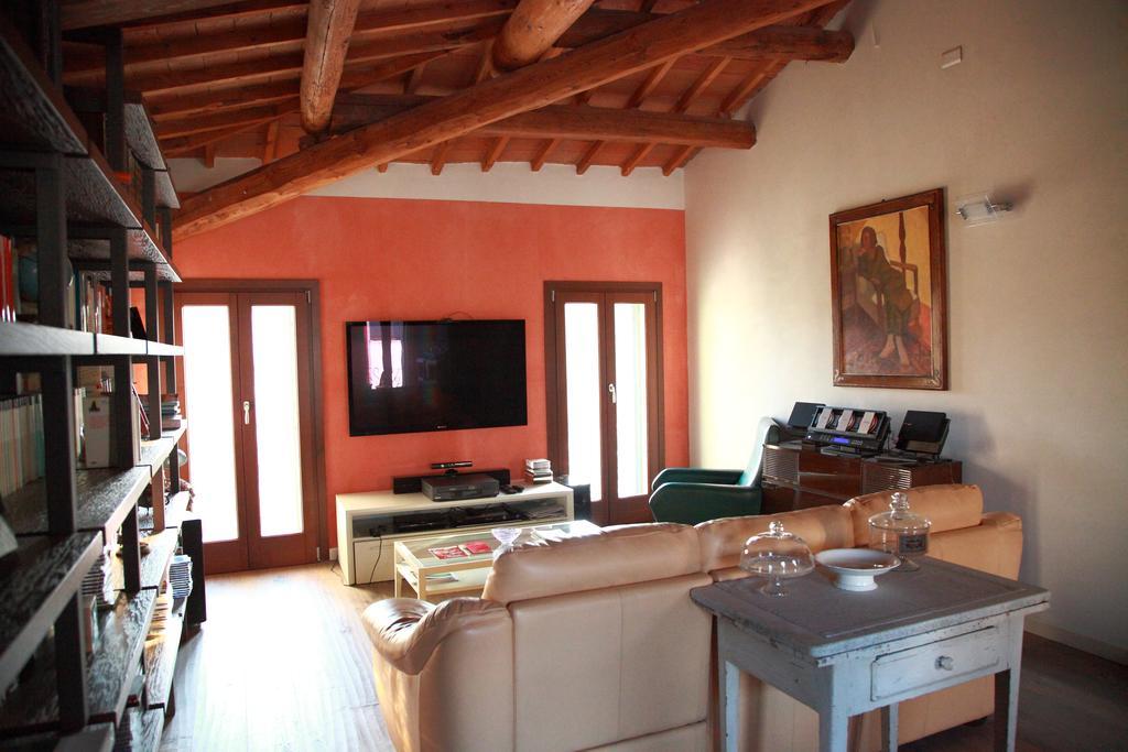 Ostiglia B&B La Magnolia מראה חיצוני תמונה